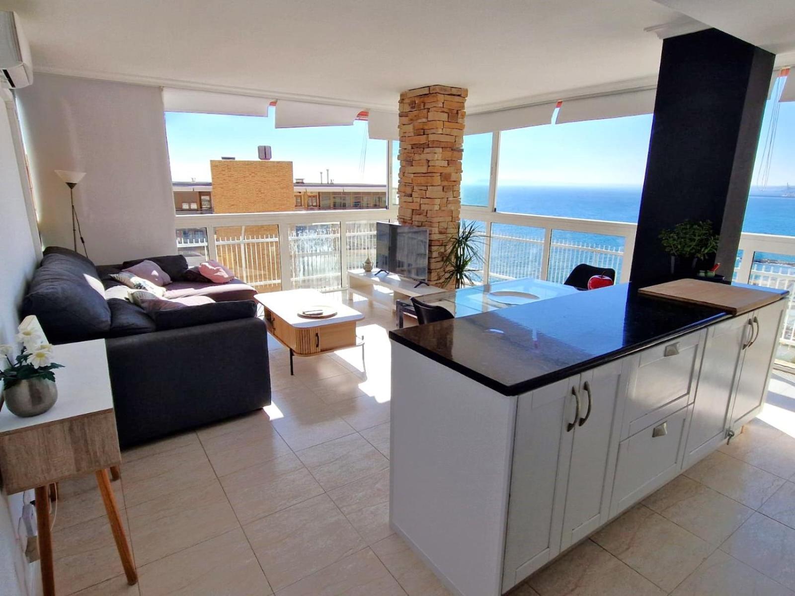 Apartamento Vistas al mar. Gran salon. Playa a 1 minuto. WiFi Alicante Exterior foto